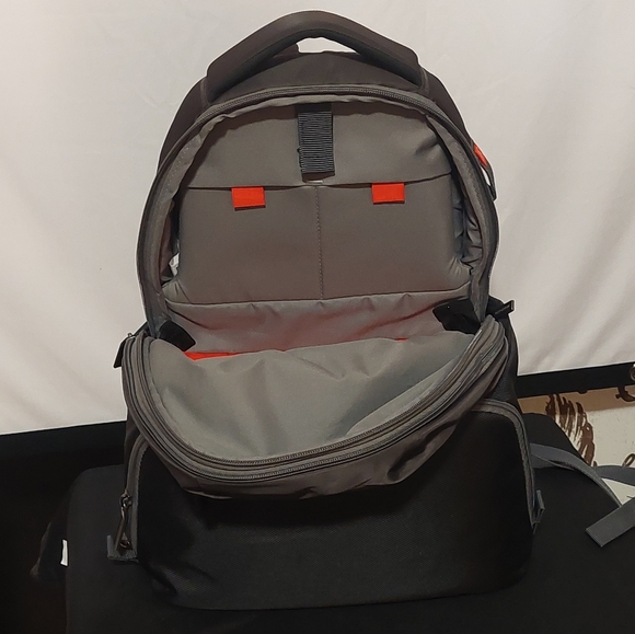 NEW Manfrotto Camera Backpack - Picture 2 of 7